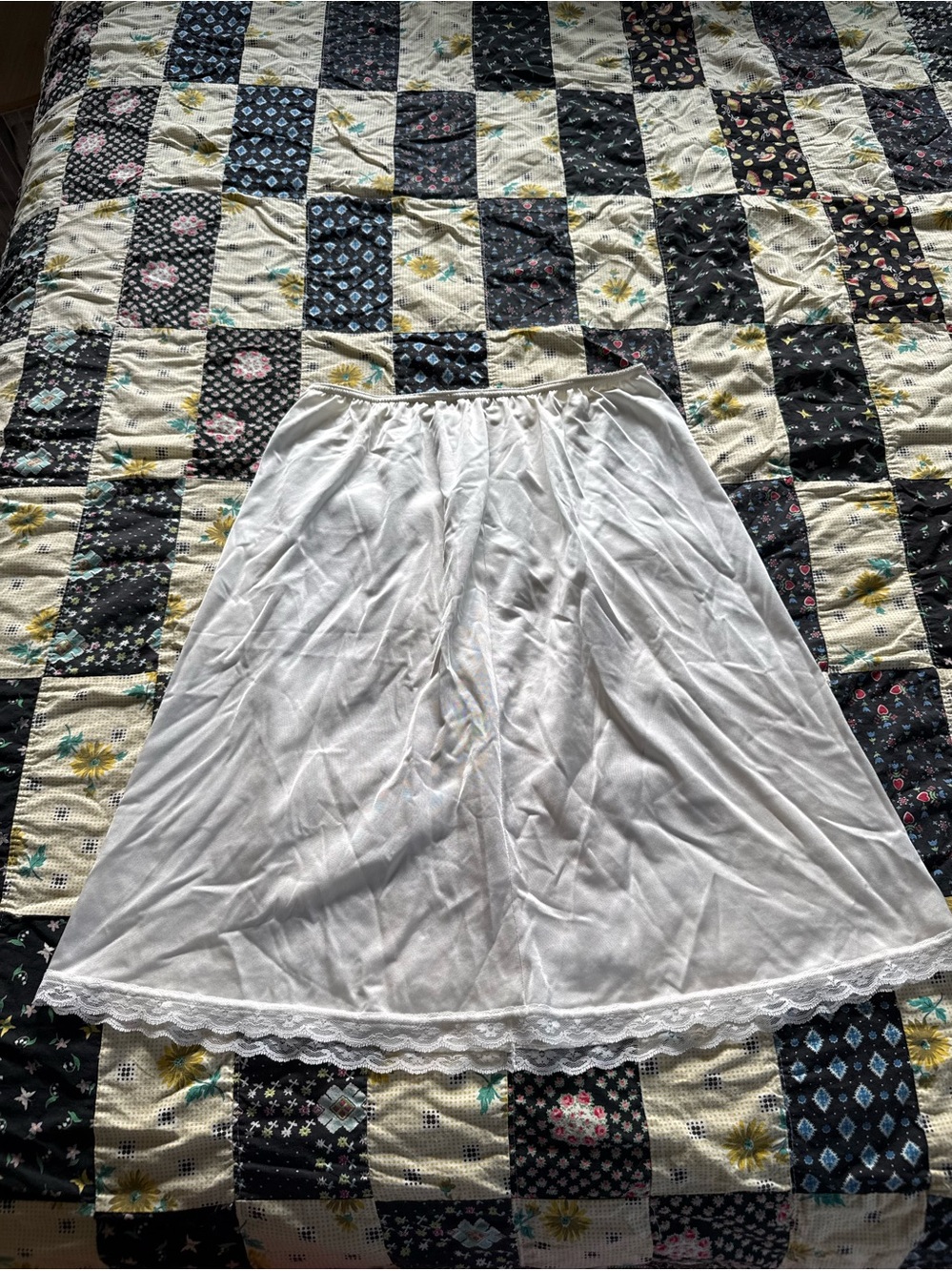 Warner's Vintage White Lace-Trim Half Slip Skirt Size L